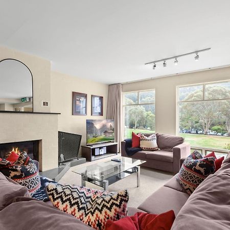 Village Green 2 Bedroom Loft Townhouse With Views Fireplace And Garage Parking Тредбо Экстерьер фото