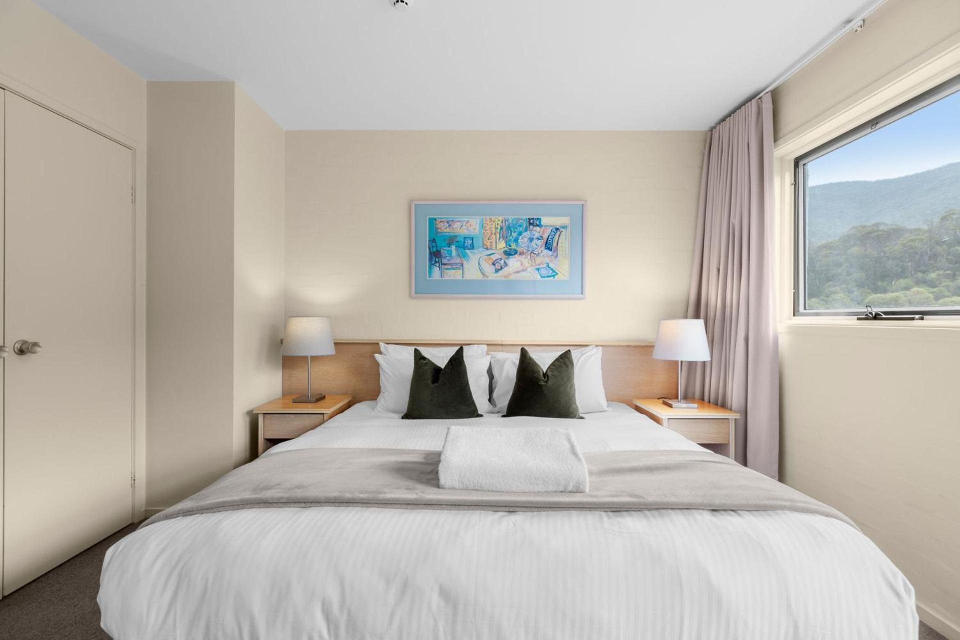 Village Green 2 Bedroom Loft Townhouse With Views Fireplace And Garage Parking Тредбо Экстерьер фото
